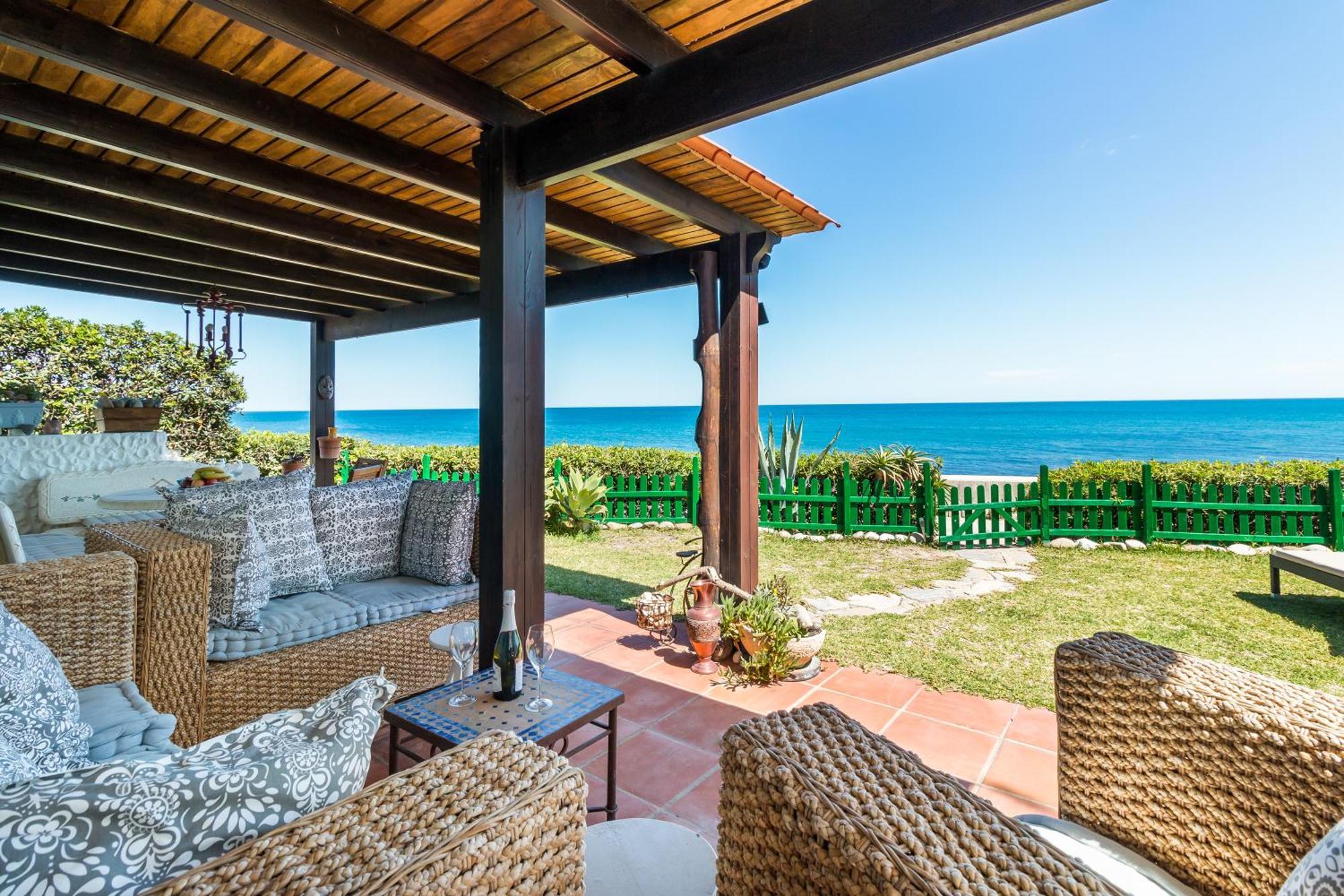 Beach Villa Dorada Естепона Екстер'єр фото