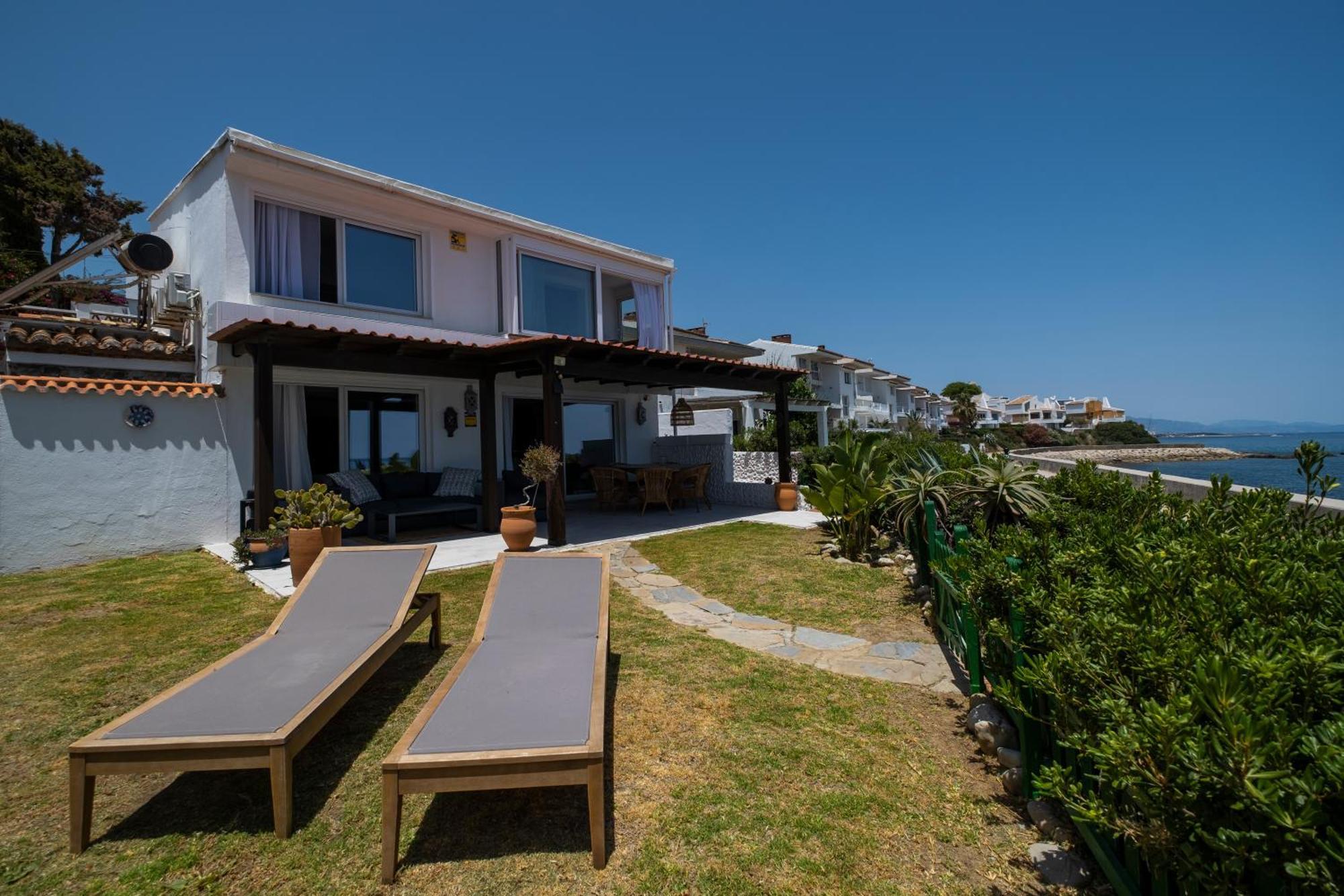 Beach Villa Dorada Естепона Екстер'єр фото